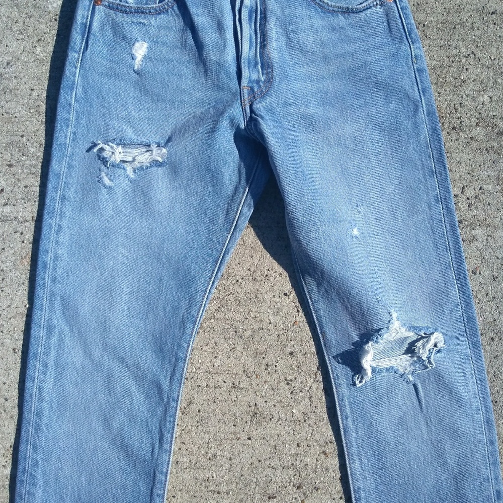 Levis 501 Skinny Jeans In Can't Touch This Wash - Picture 7 of 7